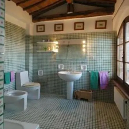 Castello Delle Quattro Torra Bed & Breakfast Val di Pugna