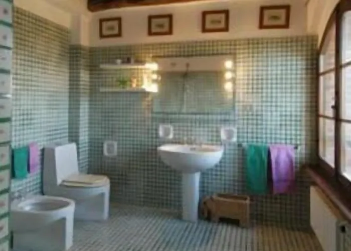 Castello Delle Quattro Torra Bed & Breakfast Val di Pugna