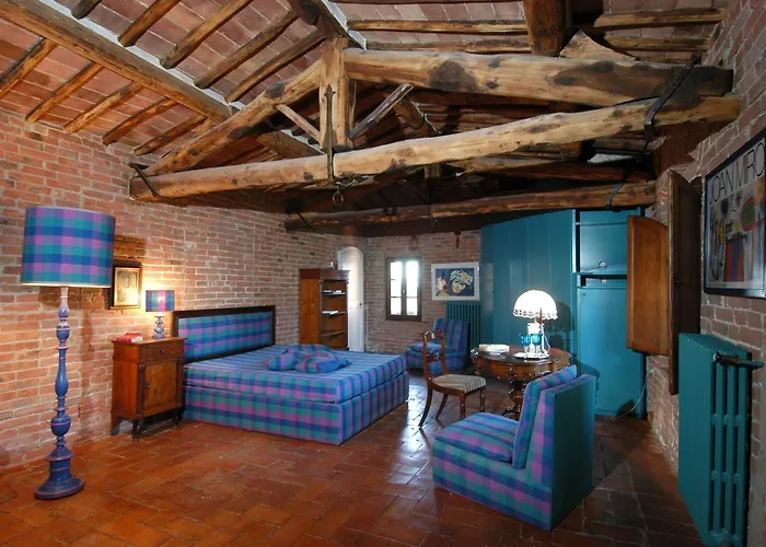 Castello Delle Quattro Torra 3* Val di Pugna