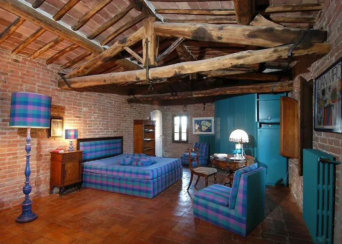 Castello Delle Quattro Torra 3* Val di Pugna