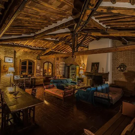 Castello Delle Quattro Torra B&B